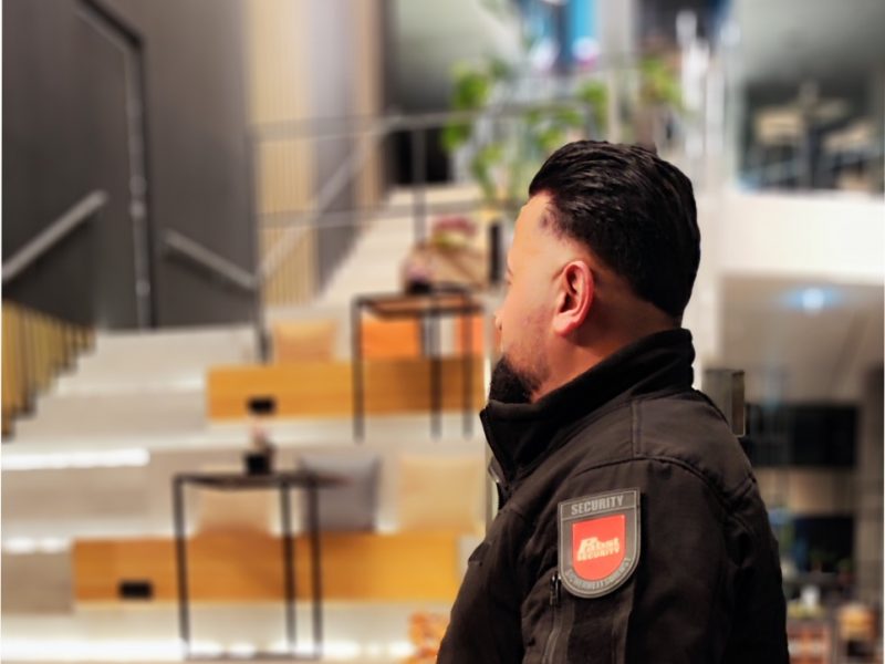 Pforten- und Empfangskraft (m/w/d)